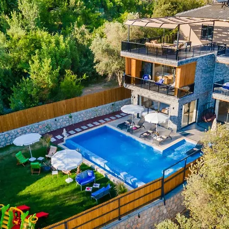 Villa Duesler Adasi Kas