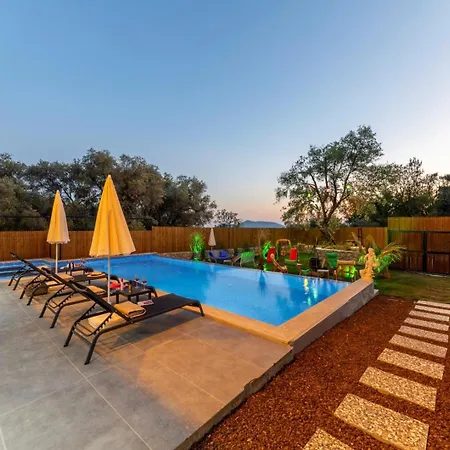 Villa Duesler Adasi